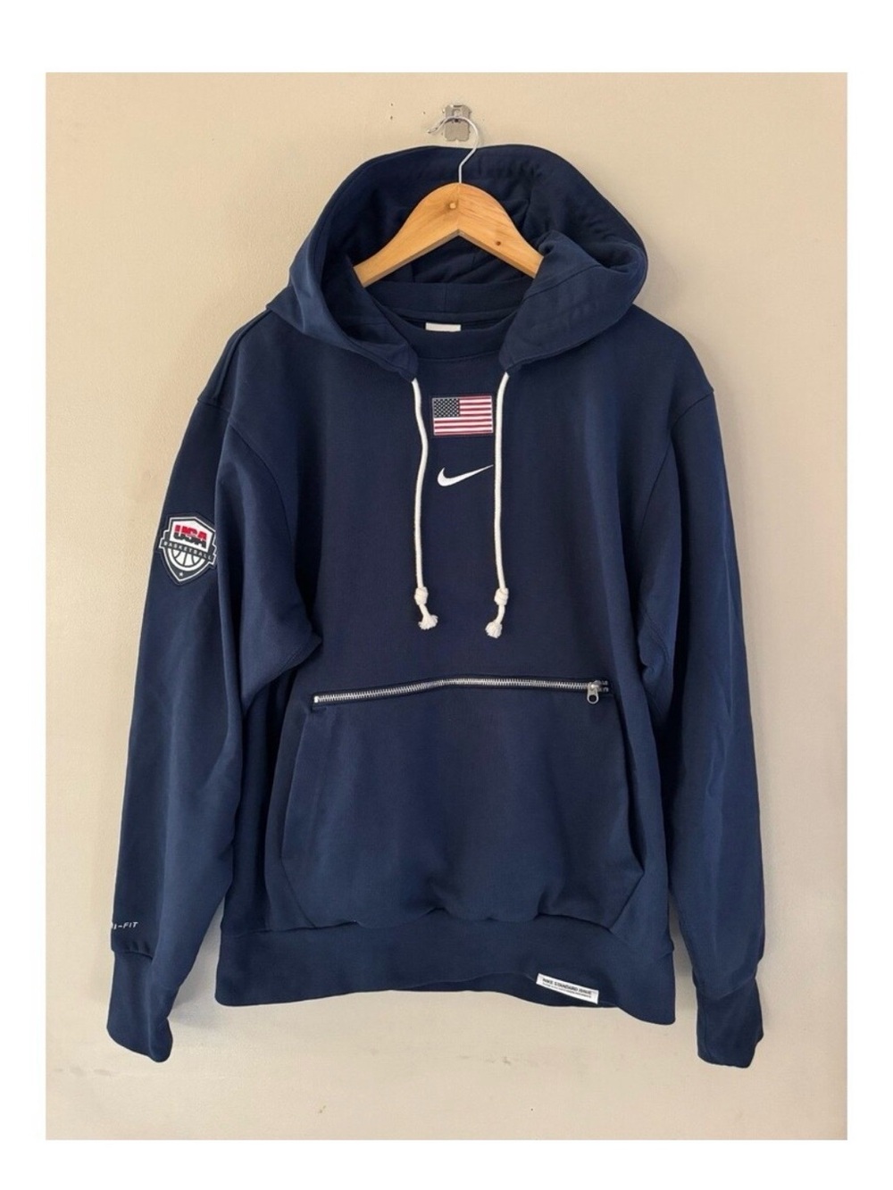 Nike US Basketball Hoodie with American Flag Swoosh. Unisex.